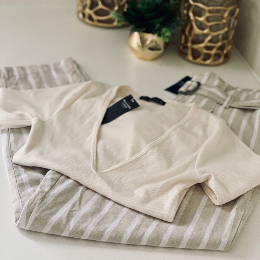 New A & F Tapered Pants and Ribbed Bodysuit Sz. M